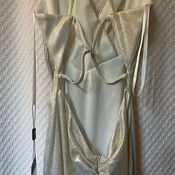 La Femme 29836 V-Neck Open Back Metallic  Prom Gown White/Gold Size 0 $338 - Picture 6 of 10
